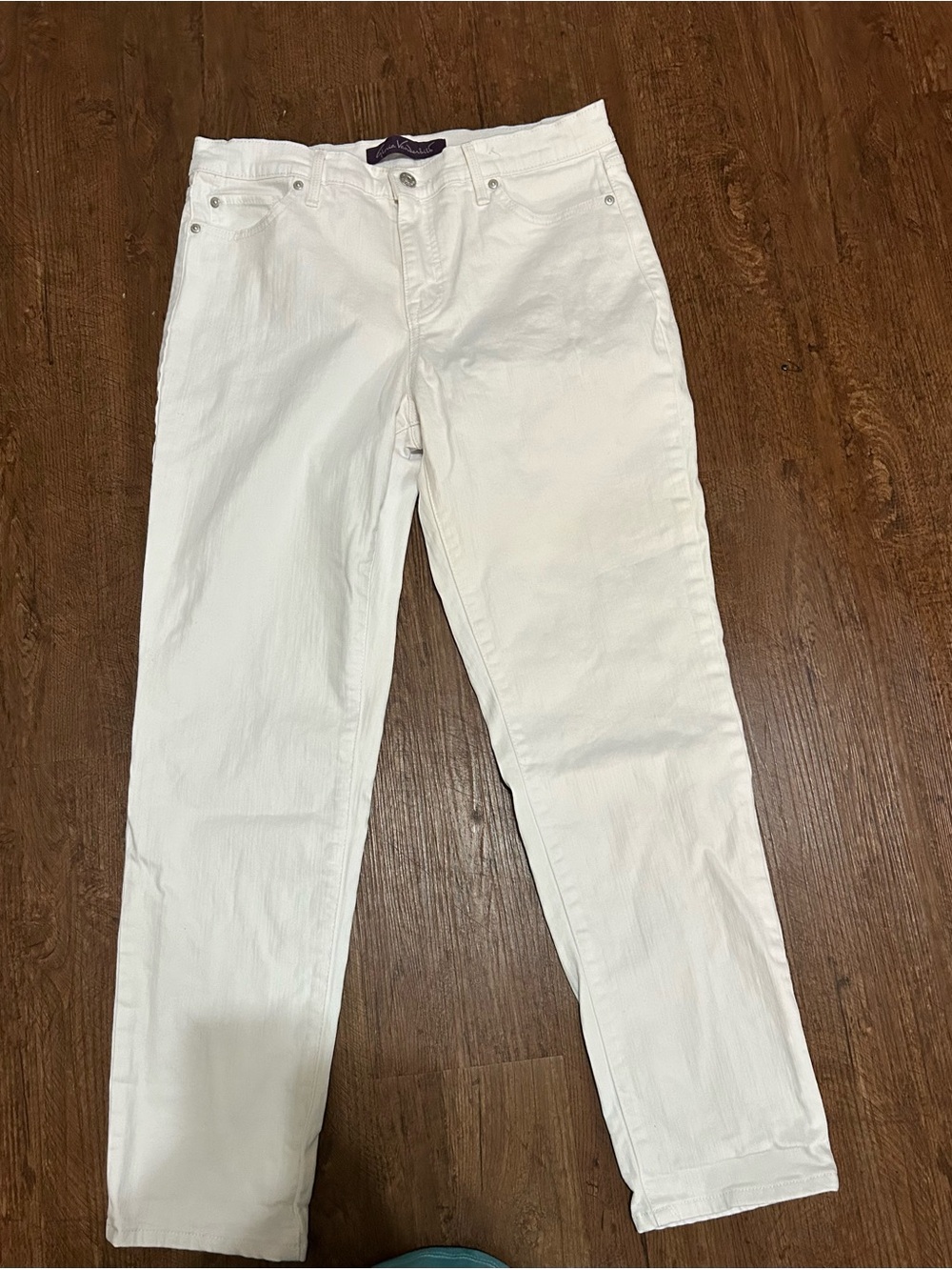 Gloria Vanderbilt White Straight Jeans